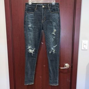 American Eagle High Rise Jegging Distressed
